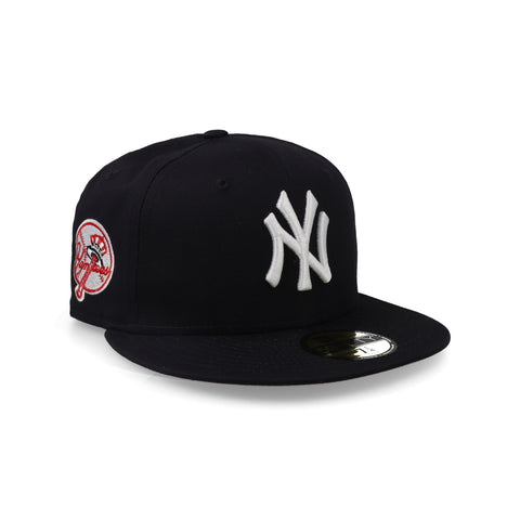 Gorra New Era 59Fifty MLB Yankees Side Patch Cerrada