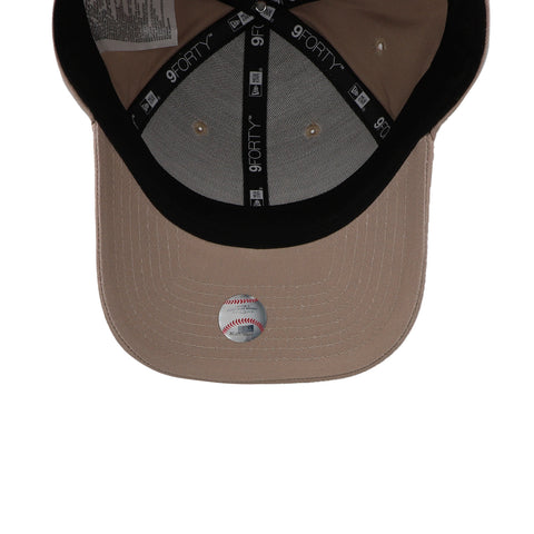 Gorra New Era 9Forty MLB Yankees League Essentials Beige