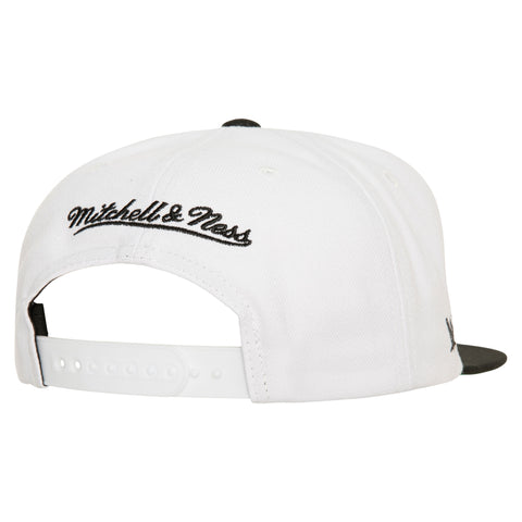 Gorra Mitchell & Ness WWE Stone Cold Deadstock Unitalla