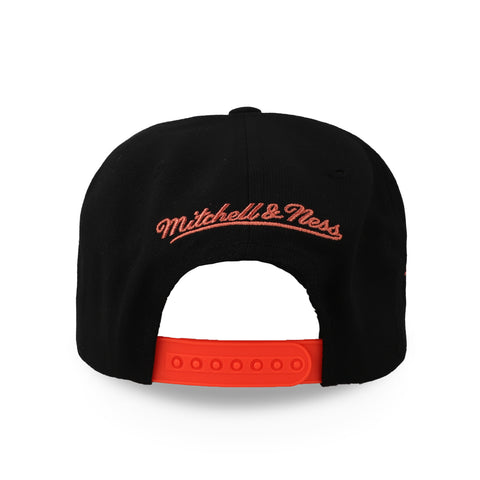Gorra Mitchell & Ness NBA Bulls Core VI