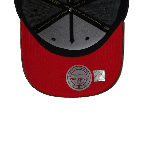 Gorra Mitchell & Ness NBA Bulls Distressed