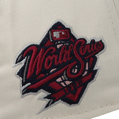 Gorra New Era 9 Forty World Series MLB Yankees Marfil/Rosa
