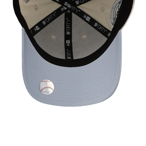 Gorra New Era 9Forty MLB Yankees World Series Patch Marfil