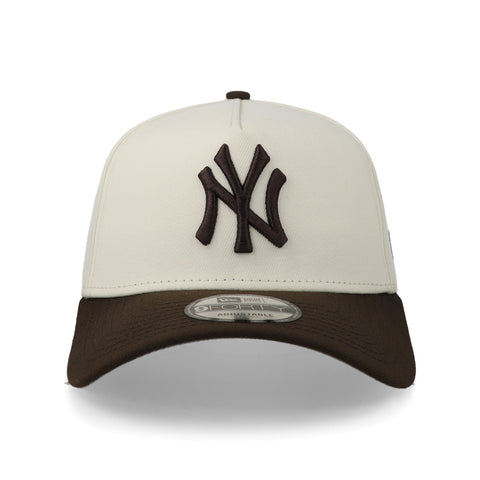 Gorra New Era 9Forty MLB Yankees Crema Nogal Unitalla