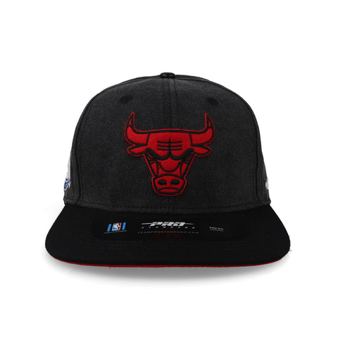 Gorra Pro Standard NBA Bulls Blanco Negro Unitalla