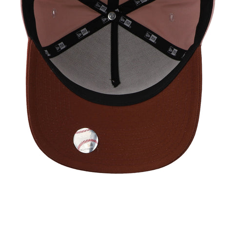 Gorra New Era 9Forty MLB Padres Mocha Mousse Ajustable