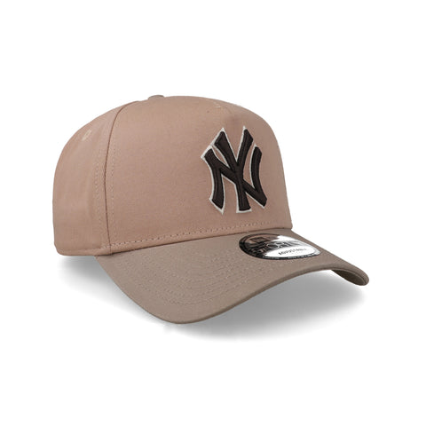 Gorra New Era 9Forty MLB Yankees Mocha Mousse Ajustable