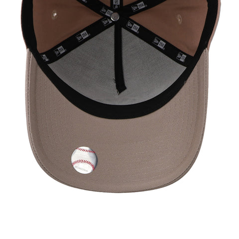 Gorra New Era 9Forty MLB Yankees Mocha Mousse Ajustable