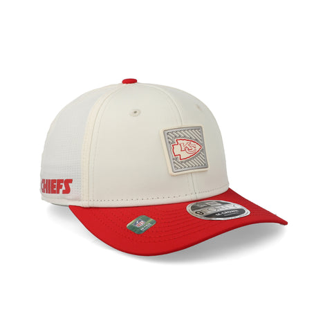 Gorra New Era 9Forty A-Frame NFL Chiefs Training Unitalla
