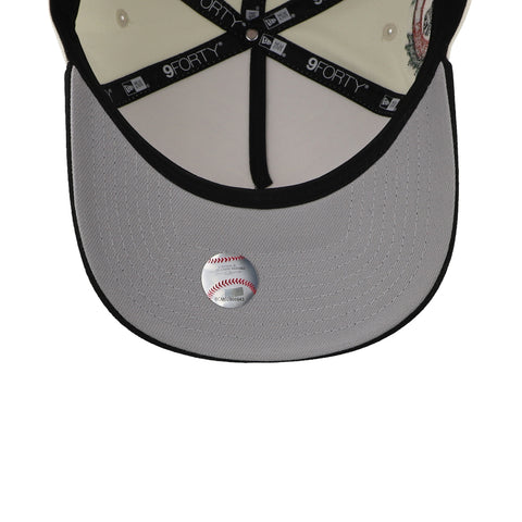 Gorra New Era 9Forty MLB Yankees Crema Negro Unitalla