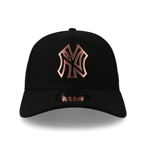 Gorra New Era 9Forty A-Frame MLB Yankees Metal Badge Negra