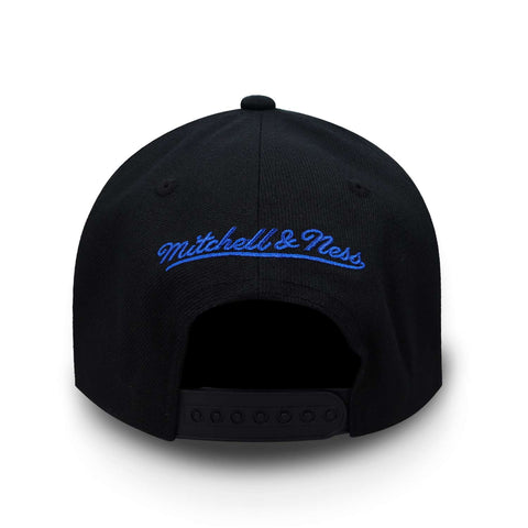 Gorra Mitchell & Ness NBA Core Basic 76ers Negro Unitalla