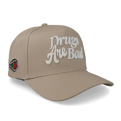 Gorra Problematic Drugs Are Bad Hongo Arena Uni