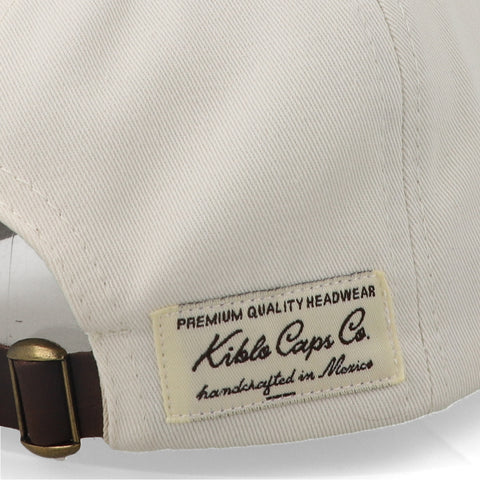 Gorra Kiblo Old Money Spruce Blanca Ajustable