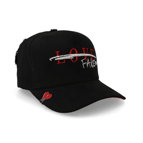 Gorra 5.7 Fake Love Negra Unitalla