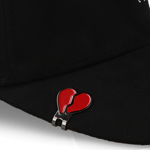 Gorra 5.7 Fake Love Negra Unitalla