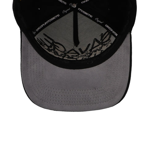 Gorra 5.7 Metal Gold Savage Fangs Premium Curve Unitalla