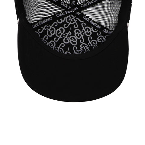 Gorra Oak Feather Logo Country Club Negra Trucker Unitalla