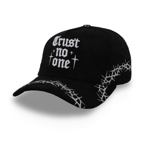 Gorra Cash Only Q4 Classics Trust No One Negro Unitalla