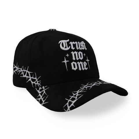 Gorra Cash Only Q4 Classics Trust No One Negro Unitalla
