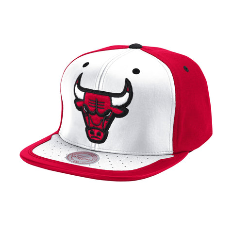 Gorra Mitchell & Ness NBA Bulls Day One Blanco Unitalla