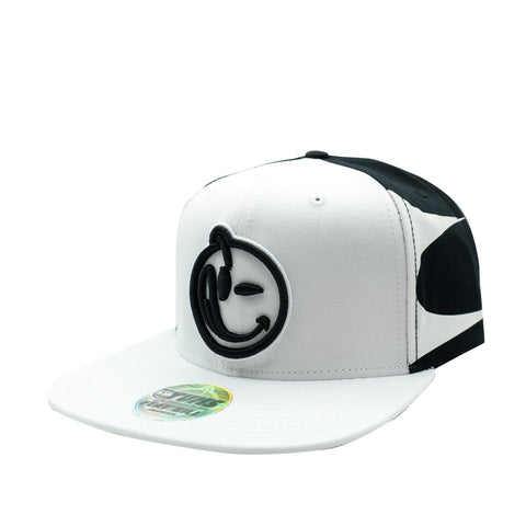Gorra Yums Flow N Go Blanco con Negro Unitalla