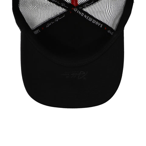 Gorra All In Pilot Impermeable Negro Pin Blanco Trucker