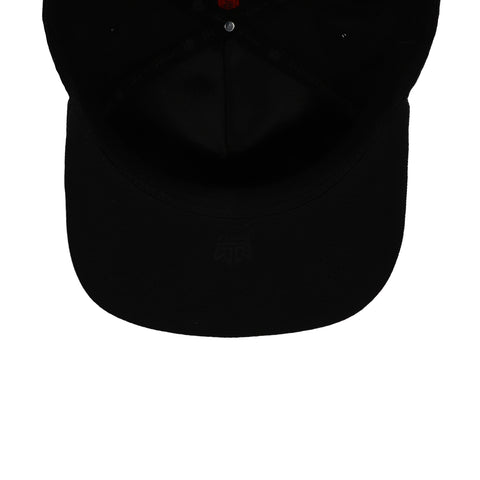 Gorra All In Chávez Golden All Black Cerrada Ajustable