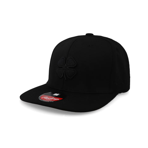 Gorra Black Clover Authentic Blackout Negro Cerrado