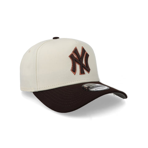Gorra New Era 9Forty MLB Yankees Blanco Crema Café Unitalla