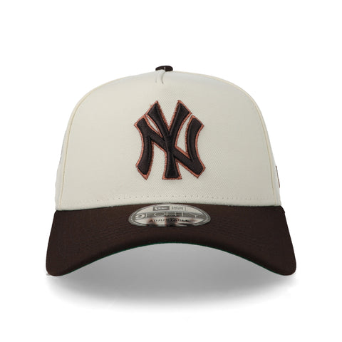 Gorra New Era 9Forty MLB Yankees Crema Café Unitalla