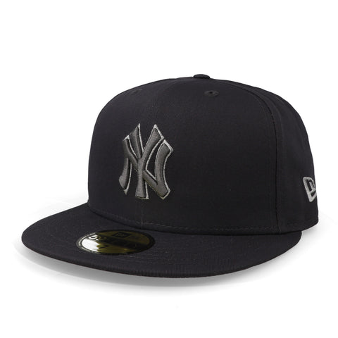 Gorra New Era 59 Fifty MLB Yankees Metallic Outline Gris Cerrado