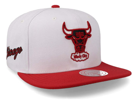 Gorra Mitchell & Ness Nba Bulls Chicago Blanco Mvp Unitalla