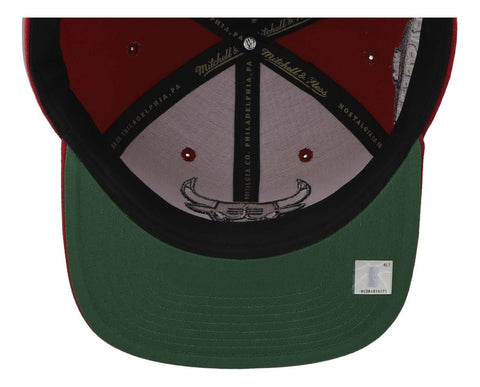 Gorra Mitchell & Ness Nba Conference Patch Bulls Rojo Unital